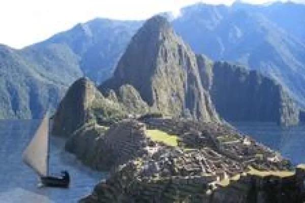 Bild: Bau des Transcordillera-Kanals in Peru hat begonnen