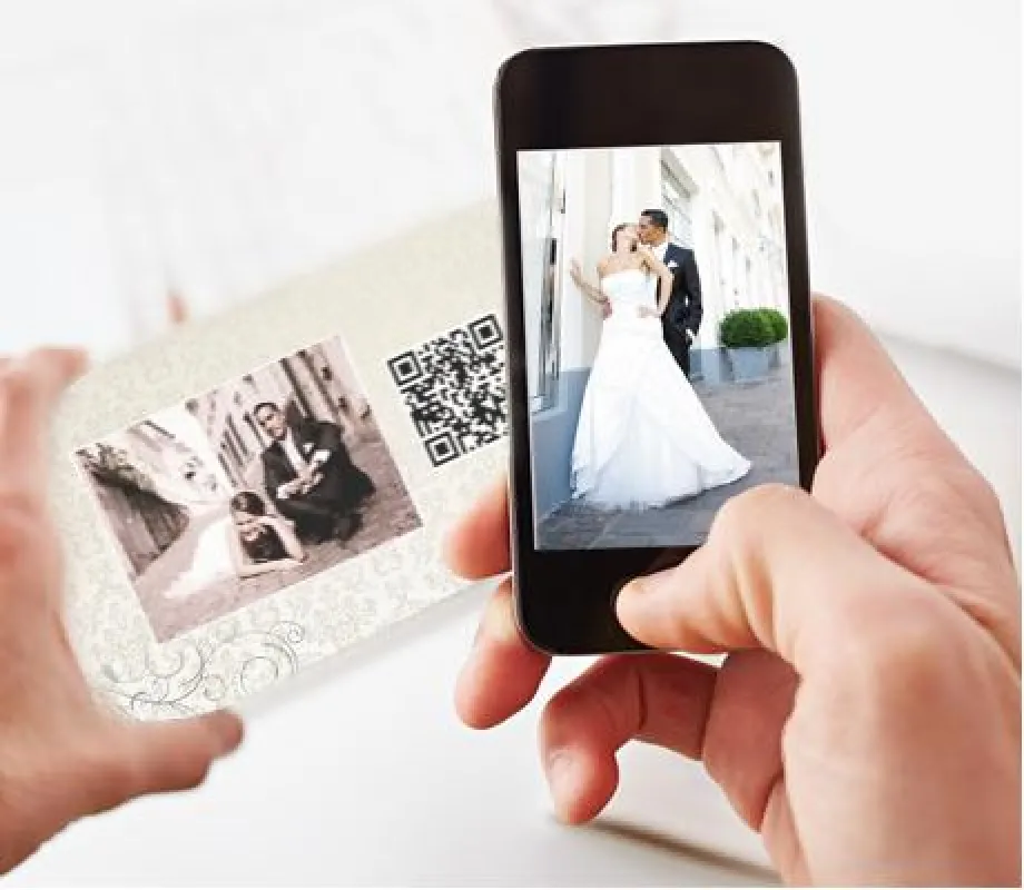 QR-Code auf einer Danksagungskarte zur Hochzeit