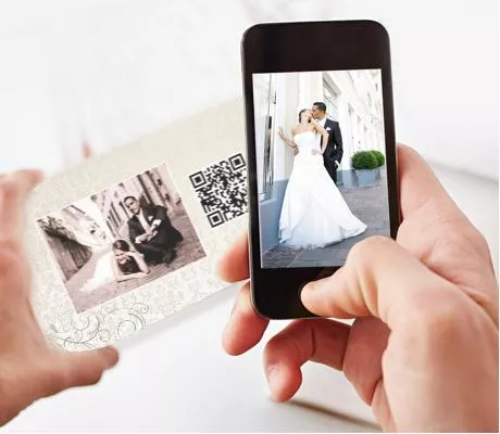 Bild: Fotobuch und Fotokarte: Mehr Inhalte teilen mit QR-Code