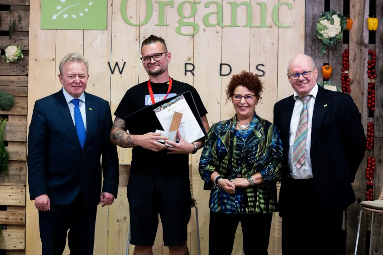 Bild: Lebensmittelmarke „J.Kinski“ erhält Organic Award 