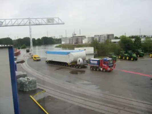 Bild: Schwere Brocken für Großkraftwerk Mannheim