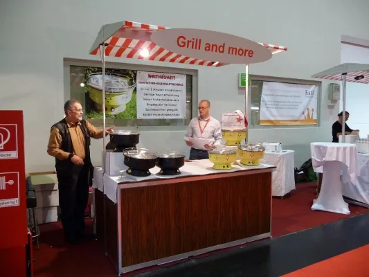 Bild: Weltneuheit – Innovativer Holzkohletischgrill auf der eat&STYLE Messe in Köln