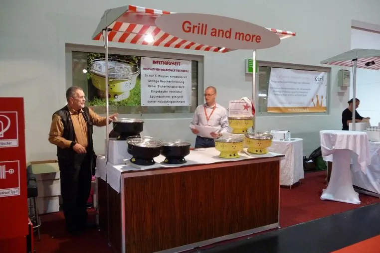 Bild: Weltneuheit – Innovativer Holzkohletischgrill auf der eat&STYLE Messe in Köln