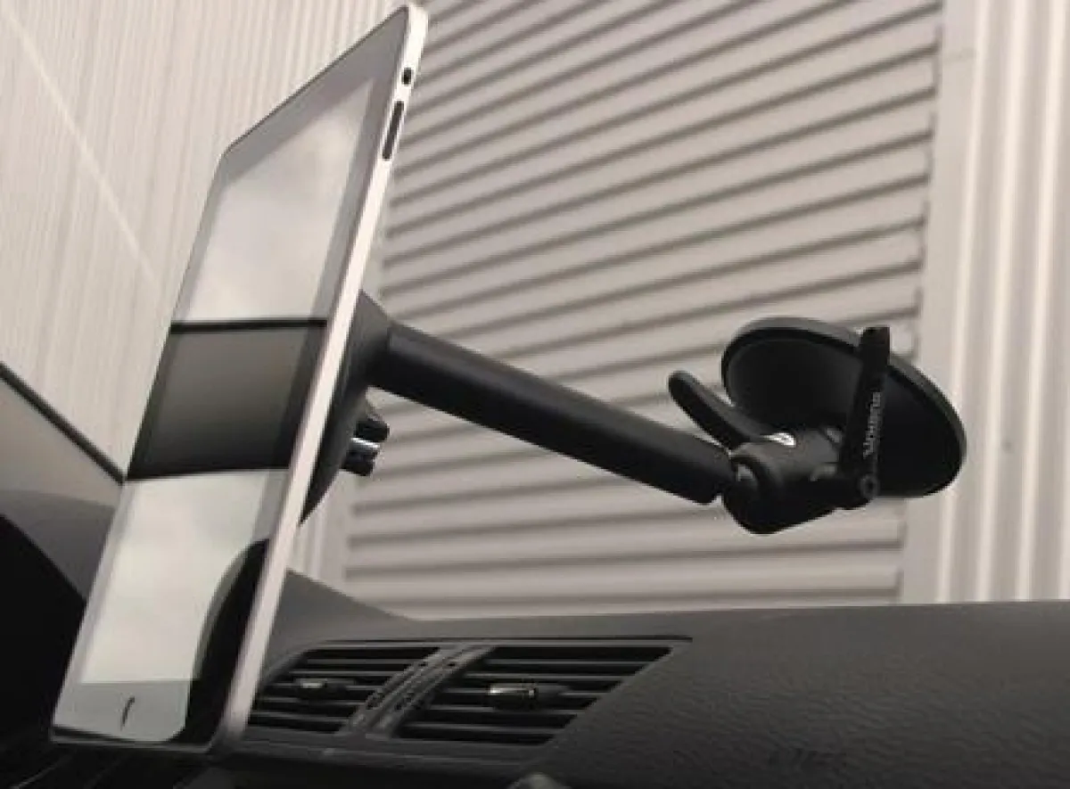 Zirkona Tablet Stand im Einsatz