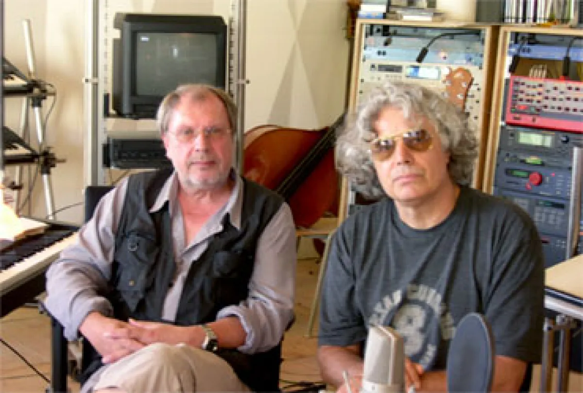 Matthias Thurow (links) mit Texter Karlheinz Gschwind im Tonstudio