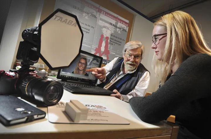 Bild: Der Weg zurück in den Job