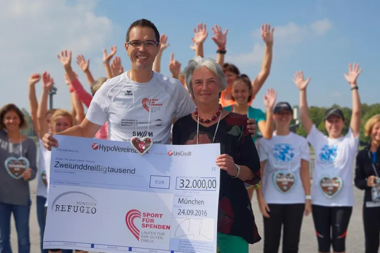 Bild: Laufprojekt Sport für Spenden feiert 10-jähriges Bestehen beim Oktoberfestlauf