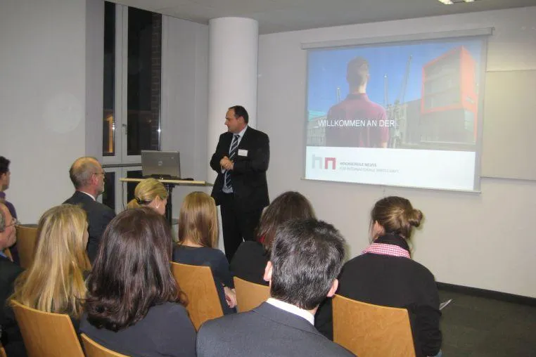 Exklusiv: Das Berufskolleg Marienberg zu Besuch bei der Hochschule Neuss für Internationale Wirtschaft Bild: Exklusiv: Das Berufskolleg Marienberg zu Besuch bei der Hochschule Neuss für Internationale Wirtschaft