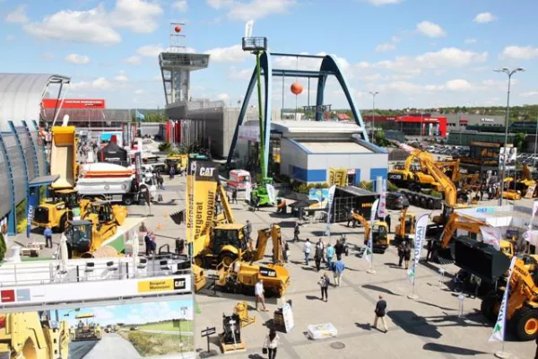 Bild: AUTOSTRADA-POLSKA: Polnische Leitmesse der Straßenbauindustrie öffnet zum 22. Mal ihre Tore