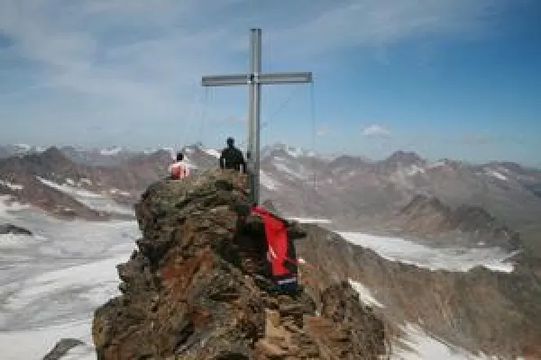 Bild: Wetterauer on the rocks, Teil 2: Team Wetterauer erstürmt Hochwilde (3.461m)