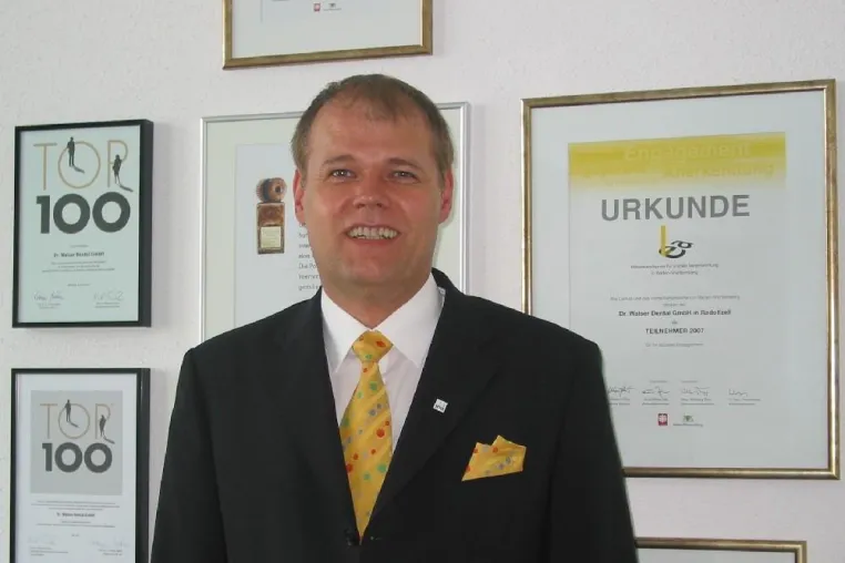 Bild: 60 Jahre Innovation Dr. Walser Dental Radolfzell