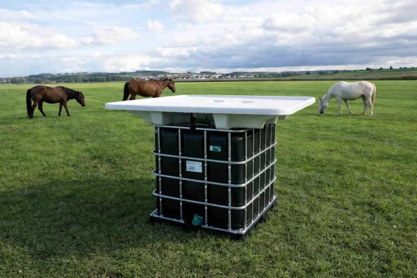 Jeder Tropfen zählt: Autarke Regenwassernutzung mit dem Pluvara-Regensammler Bild: Jeder Tropfen zählt: Autarke Regenwassernutzung mit dem Pluvara-Regensammler