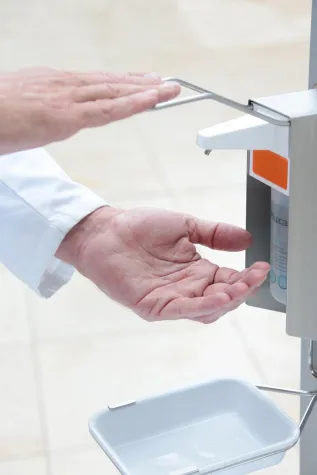 Bild: Goldstatus für Händehygiene im UKR