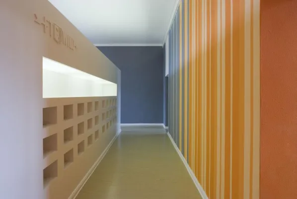 Zwischen Post und Punk - Berliner Kommunikationsagentur FTWild expandiert und bezieht ehemaliges Postamt Bild: Zwischen Post und Punk - Berliner Kommunikationsagentur FTWild expandiert und bezieht ehemaliges Postamt