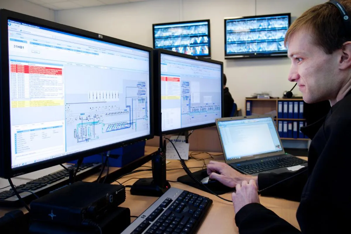 Industrie 4.0: In der Logistik sollten Menschen, Objekte und Systeme intelligent verknüpft werden.