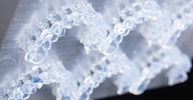 Bild: Licht und Moleküle: Neue Materialien für 3D-Druck in der Medizintechnik