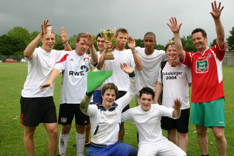 Bild: Fußballturnier an der Rheinischen - Dozenten gegen Studenten