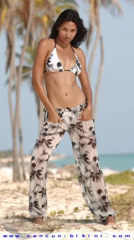 Bild: Neue Bikini-Kollektionen im Online-Shop