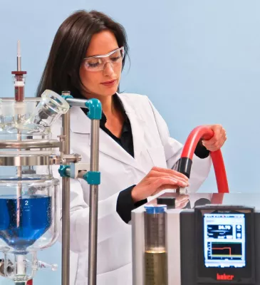 Schläuche mit glatter Innenwand ermöglichen kürzere Aufheiz- und Abkühlzeiten Bild: Schläuche mit glatter Innenwand ermöglichen kürzere Aufheiz- und Abkühlzeiten