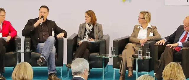 Bild: Messe WoMenCONNEX in Karlsruhe: Auf der Suche nach der Unternehmenskultur 4.0: Messe WoMenCONNEX in Karlsruhe: