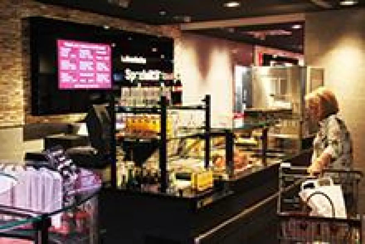 NEXGEN smart instore Display bei EDEKA Volker Klein