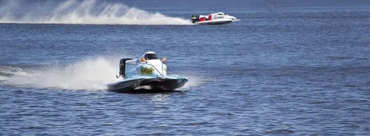 Bild: Die Mosel als Austragungsort vom ADAC Motorbootrennen