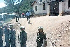 Bild: Drei Tibeter in Tawu festgenommen - Örtliche Bevölkerung schikaniert - Einsatz von Panzern