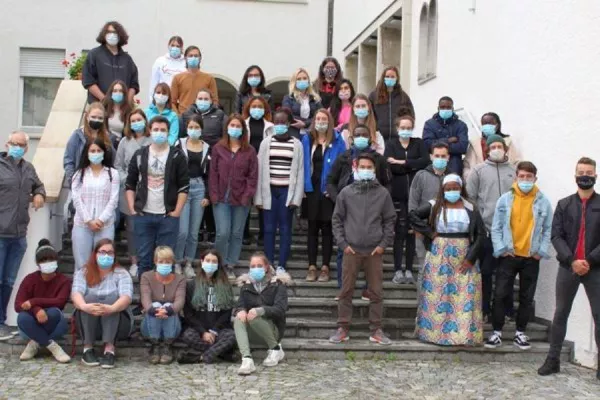 Bild: 185 neue Azubis und DH-Studenten bei der Stiftung Liebenau