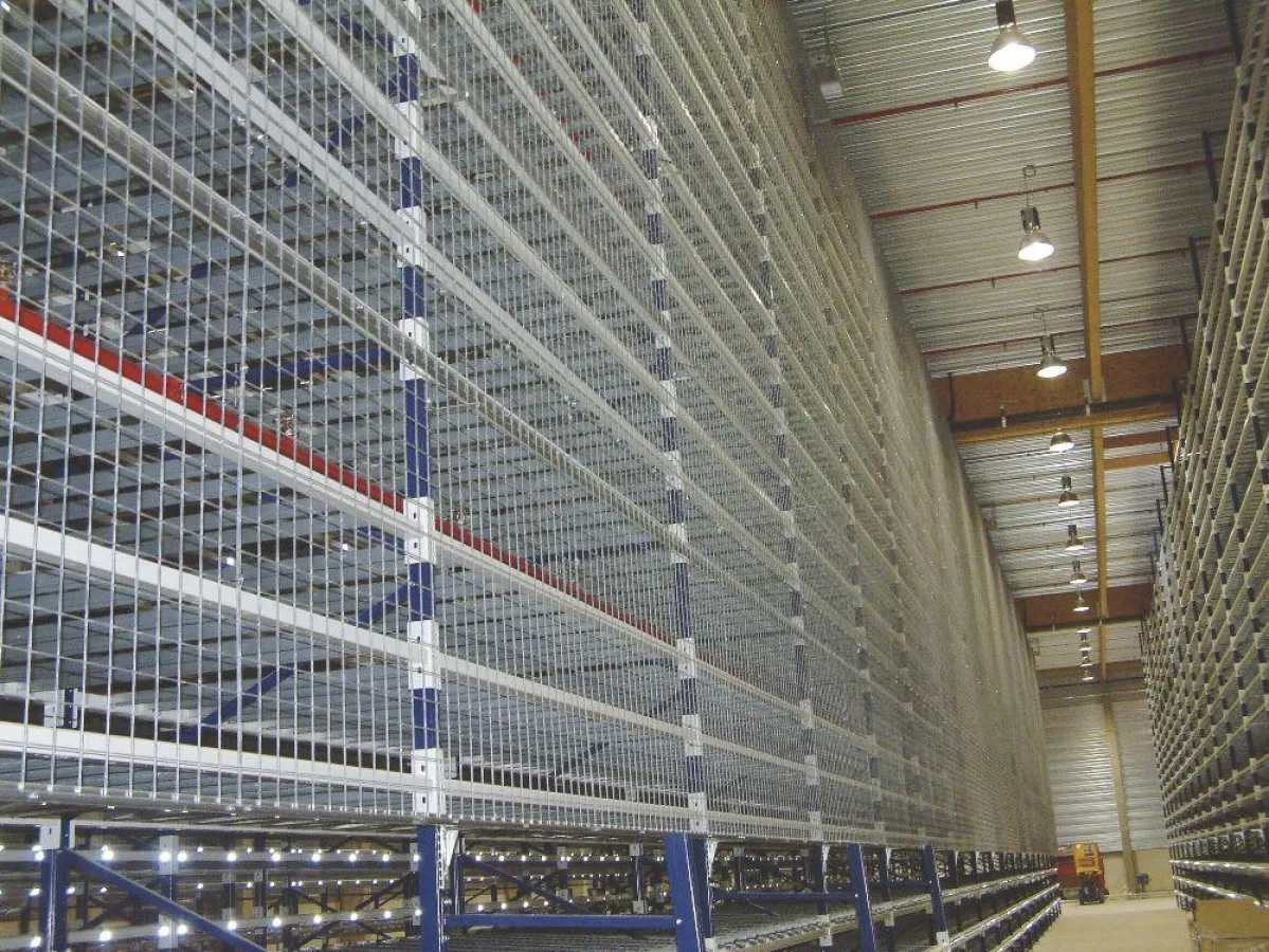 Betafence liefet Schweißgitter für die Lagertechnik nach Kundenwunsch