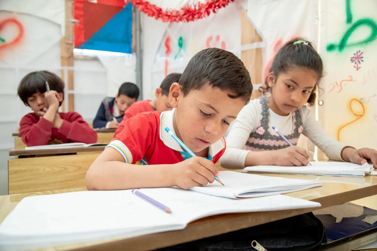 Die Zeltschulen geben den Kindern eine Perspektive