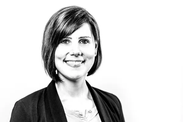 Bild: Kathrin Thesing verantwortet PR- und Öffentlichkeitsarbeit für HIRSCHTEC