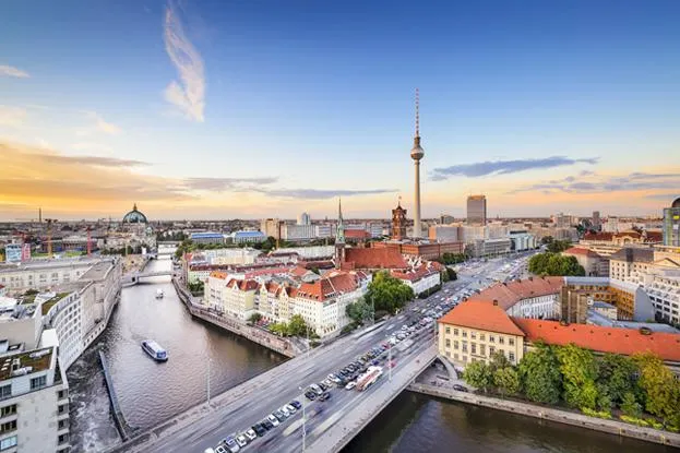 Bild: Berlin wird Magnet für englische Investoren und reiche internationale Kundschaft