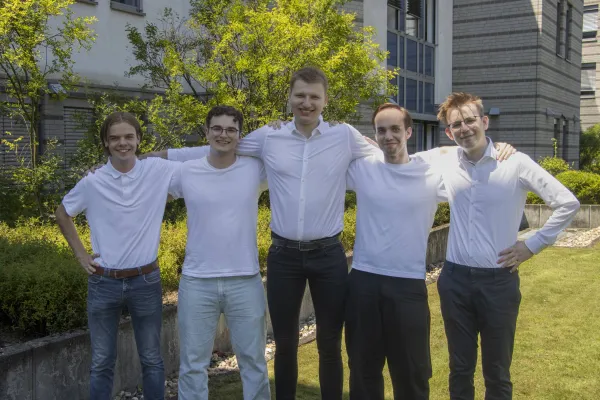 Bild: Start-up Transfer.NRW-Förderung für WerksHub: Studierende der Uni Bonn entwickeln KI-gestützte Software fürs Handwerk