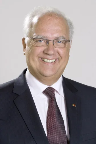 Bild: GOALS for SOUTH AFRICA: Kölns Bürgermeister Hans-Werner Bartsch setzt sich für HIV-Aufklärung ein.