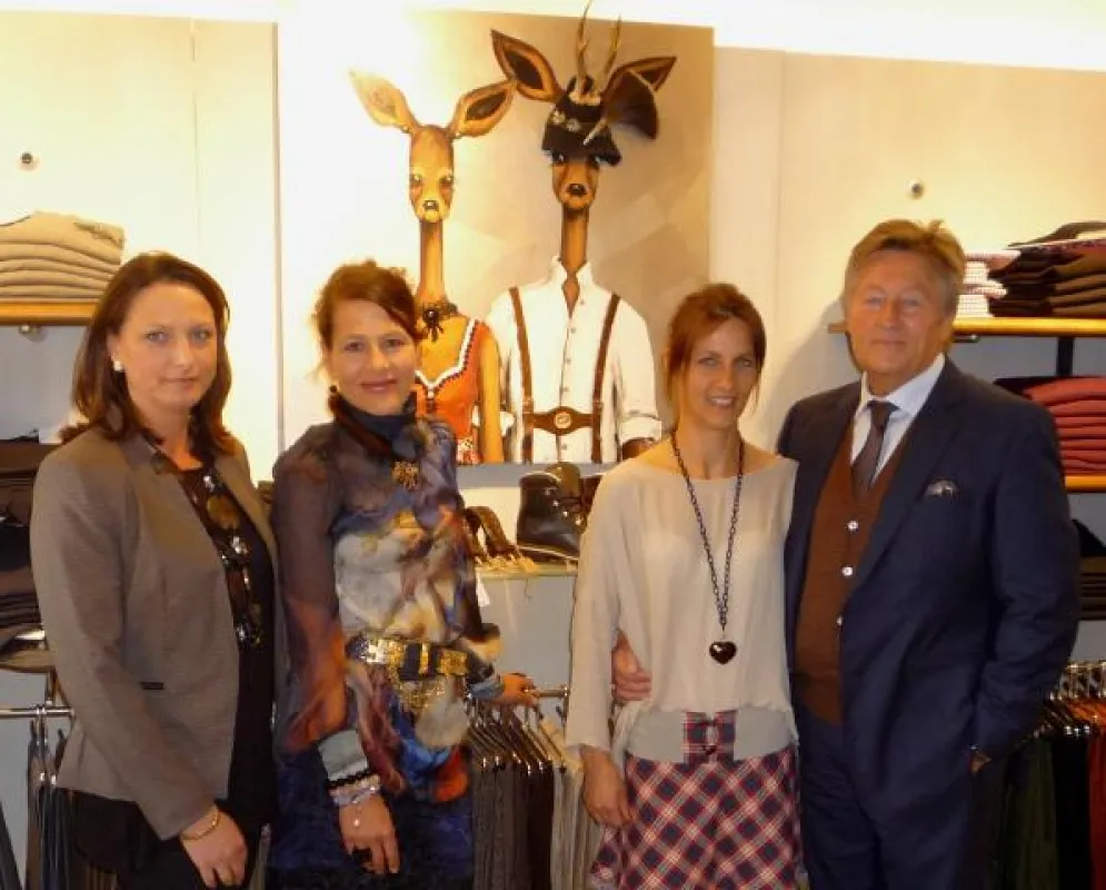 Roberto Bauer und Sara Bauer-Oertel, Christin Beck (Künstlerin); Christine Räder (Roberto Bauer)