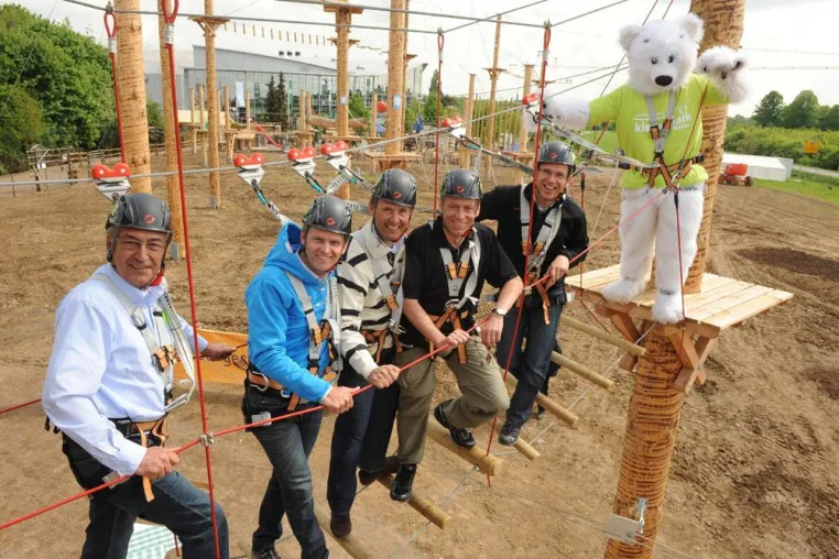 Bild: Kletterpark Neuss - Mit Sicherheit ein riesiger Spaß