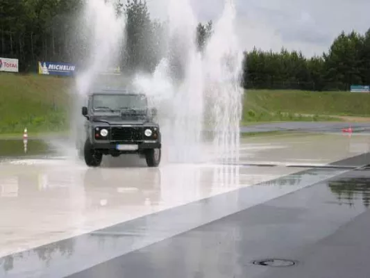 Bild: Mit Sicherheit eine kompakte Allrad-Erfahrung