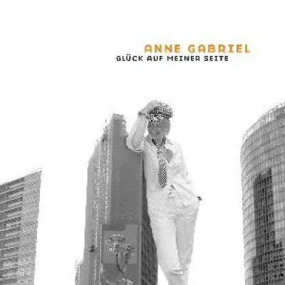Anne Gabriel - Das Gück auf meiner Seite, so heißt ihre neue Single Bild: Anne Gabriel - Das Gück auf meiner Seite, so heißt ihre neue Single
