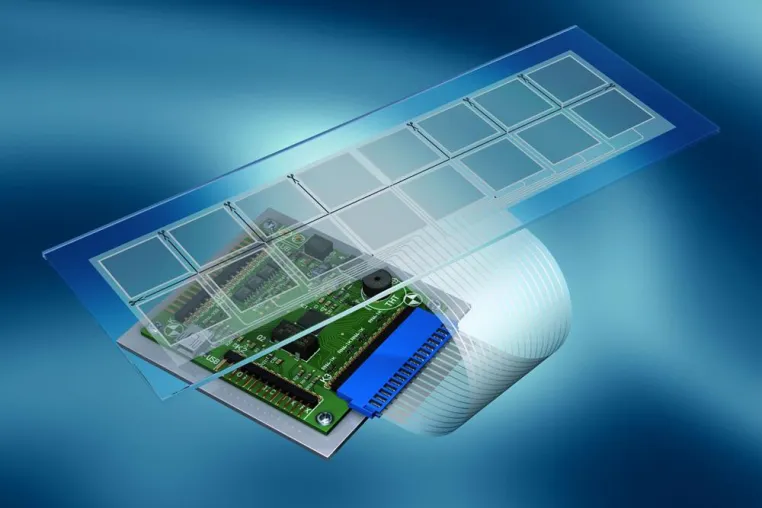 Bild: Kapazitive Folientastatur mit freier Soft- und Hardwarekonfiguration