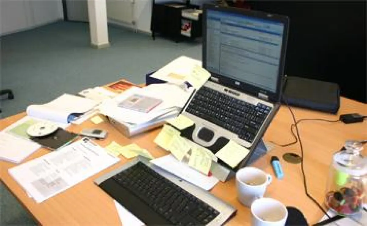 Fehlende Sensibilisierung der Mitarbeiter verursacht Risiken. Hier: Verletzung der 