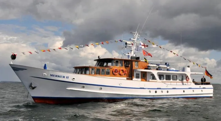 Bild: Sylter Reederei Adler-Schiffe kauft Motoryacht „Merkur II“ der HSH Nordbank