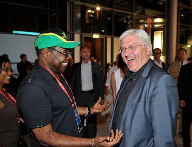 Bild: Jamaikas Tourismusminister trifft deutschen Außenminister