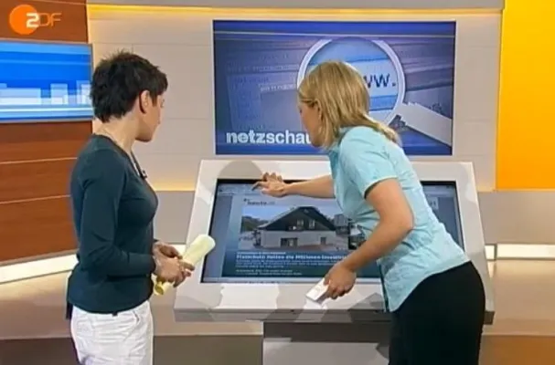 Bild: Netzschau interaktiv: Das ZDF Morgenmagazin präsentiert Web-News auf dem 42“ LCD-TouchPULT von data-touch