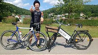 Bild: Ein Glücksbringer auf Abwegen - Schwimmen, Radfahren, Laufen