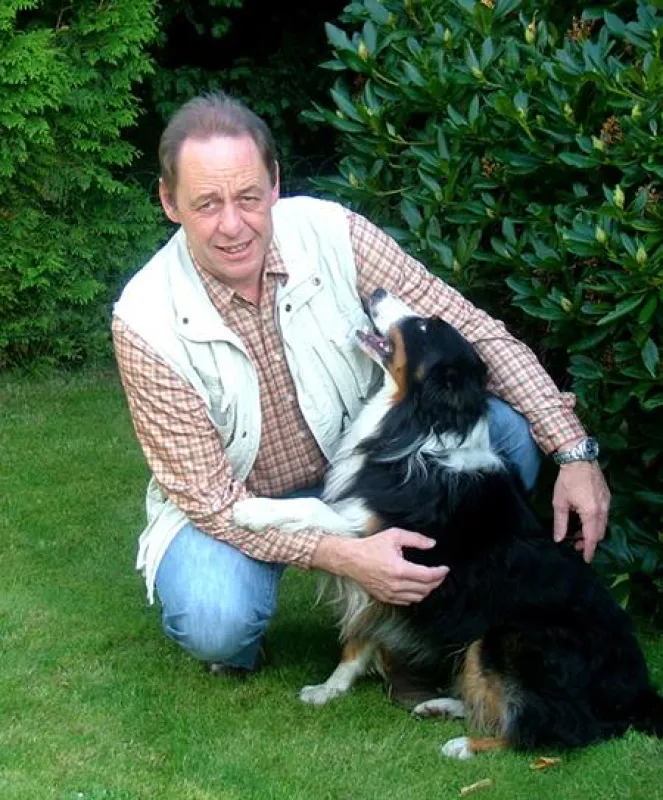 Hundetrainer Detlev Schönfelder (52) macht Mensch und Tier zum harmonischen Team.