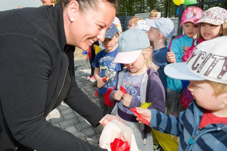 Bild: TOWN & COUNTRY STIFTUNG: 650€ FÜR DIE NEUMÜHLER STROLCHE AUS SCHWERIN