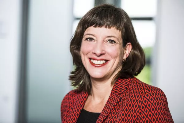 Bild: Prof. Dr. Mirella Cacace forscht als Projektleiterin im Bereich der Sozialpolitikforschung