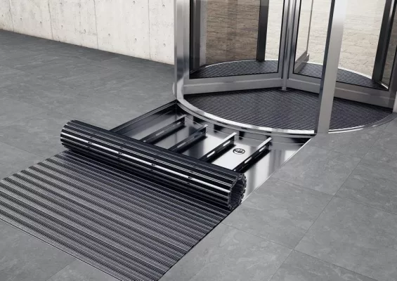 Schmutzfangwannen von emco: Schmutz und Nässe clever auffangen und ableiten Bild: Schmutzfangwannen von emco: Schmutz und Nässe clever auffangen und ableiten