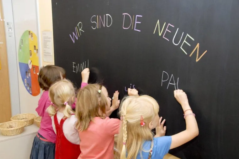 Bild: Montessori-Schule Mühlheim feierte Einschulung am Samstag, 22. August 2009