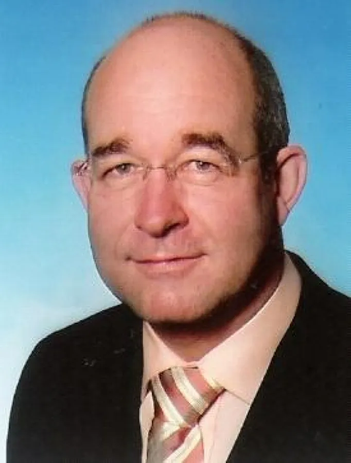 Dozent Dr. Volker Engert